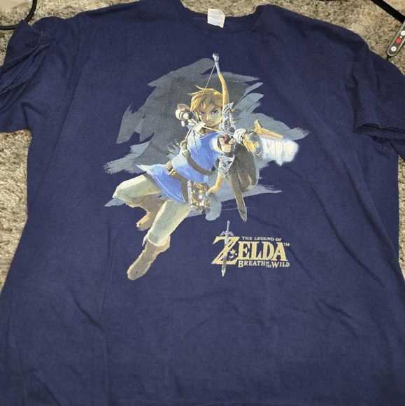 The Legend of Zelda Breath of the Wild Graphic Tee - Picture 1 of 6